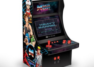インフォレンズ、データイーストの名作を34タイトル収録したアーケード筐体型ゲーム機を発売