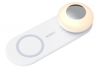 好きなところにピタッとくっつくナイトライト＆ワイヤレス充電器