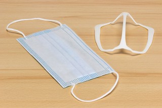 化粧崩れを防止する立体マスクインナーが登場。蒸れを防いで熱中症対策にも