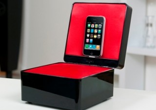 ポーカロ・ライン、宝石箱のようなデザインのiPhone/iPod用スピーカー
