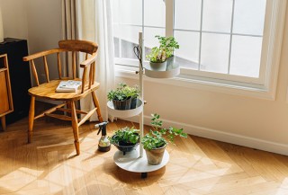 平安伸銅工業、片手で動かすミニマルなロッドMove Rodを発売