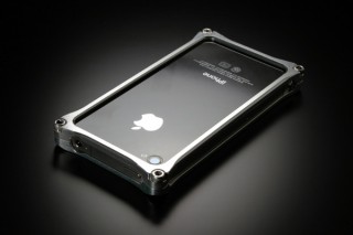 ギルドデザイン、iPhone4専用ジュラルミン削り出しソリッドバンパーケース