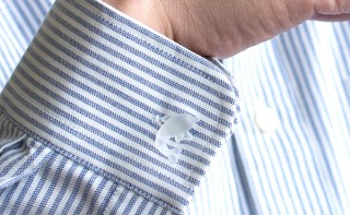 サイバール、イルカやペンギンがかわいらしいガラス製カフスを発売