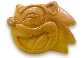 セガ、たい焼き店が販売するソニックの焼き菓子「ソニック・ザ・ヘッジホッグ焼き」登場