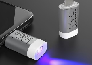 スマホに取り付けるだけで99.9％除菌できる「UV-Cスマートステリライザー」