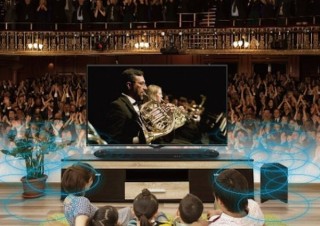 シャープ、8K放送の音声が前後左右の三次元立体音響になる「シアターバー」発売