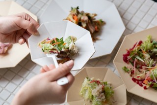 【ライフスタイル連載・デザインのある生活】第3回 CRAFT STOR「eni」縁起のよさと機能性を兼ね備えた“うつわ”のブランド