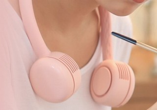 ロア、ヘッドホンデザインで羽根なし可変ネックバンドの首かけ扇風機「FLEX」発売