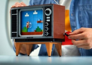 レゴ、80年代のマリオとテレビを再現し8ビットのマリオが画面上を動くセット発表