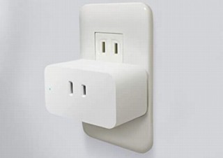 わずか1980円で家電の音声操作オン/オフを可能に、「Amazon Smart Plug」発売