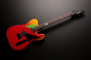 フェンダー、エヴァのアスカをモチーフにしたデザインのテレキャスタータイプのギターを販売開始