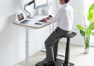 サンワ、疲れにくい疲労軽減マット付きのエルゴノミクスチェアを発売