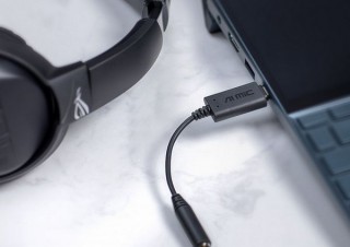 AIノイキャンでクリアな音声コミュを可能にする「AI Noise-Canceling Mic Adapter」