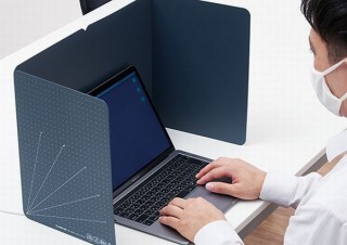 カッターマットで飛沫ブロック！ 立てかけられる・たためる「ワイドカッターマット」