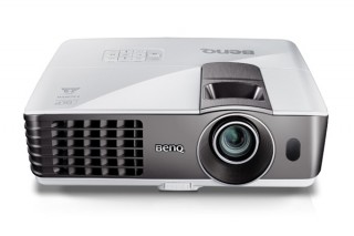 ベンキュー、XGAの高解像度で高輝度・高コントラストを実現したDLPプロジェクタ2機種