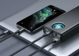 高出力65W＋30000mAhでPC＆スマホを同時急速充電するモバイルバッテリー「メガ・チャージャー」
