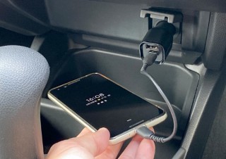 車内だからこそ安全な品を使いたい、USB-IF認証済みのUSB Type-Cポート搭載カーチャージャー