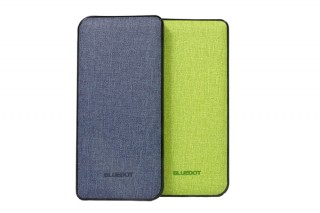 BLUEDOT、布のような触感のモバイルバッテリー「BMB-PD103」を発売