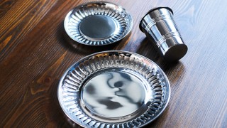 うえたグローバル、NY発デザイン食器「Siren Song ステンレス食器」を発売
