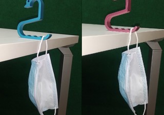 ヨシカワメタル、ユニークな形状でかわいいプライベート吊り革「おでかけアヒルちゃん」を発売