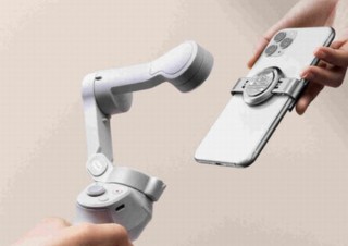 DJI、スマホ撮影時に手ブレ軽減や被写体追跡機能などが使えるスタビライザー「DJI OM 4」発売