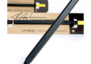 定規がデザインされたスタイリッシュなグラファイトペンシル「Signature Perpetua」