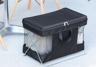荷物を地べたに置かず簡易セキュリティにもなる「フタ付き収納ボックス」発売