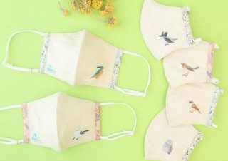 フェリシモ、野鳥のイラストを描いた布マスクを発売