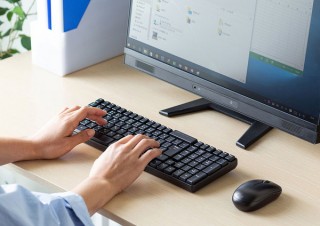 サンワサプライ、幅40cm以下ながらテンキー付きの109キーを搭載したフルキーボードを発売