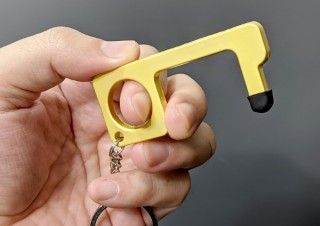 新型コロナはもちろん今後のインフル禍でも必需品に？ 「ノーコンタクトツール」はひとり1本携帯すべき衛生グッズ