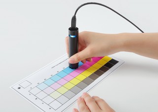 プリンター間のカラーマッチングを身近にする濃度計「VW-S1」。ローランド ディー.ジー.より