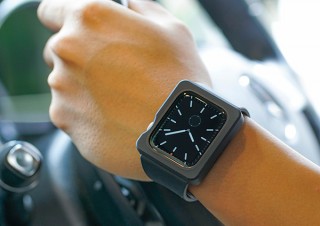 ボリューミーなフォルムが存在感を際立たせる、ケース一体型Apple Watchバンド。EYLEより