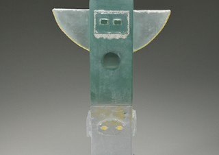 ガラスを用いた佐々木怜央氏の新作展「A slightly different future than the present.」