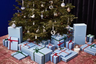 ウェッジウッド、クリスマスらしい空間を演出する「ホリデイオーナメント2020」を発売