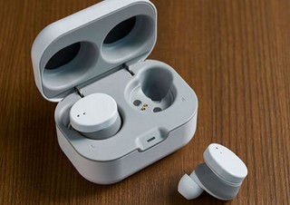 NEC、アクティブノイキャンや耳音響認証による本人確認ができる「完全ワイヤレスイヤホン」発売