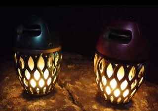 LEDランプが炎のようにゆらめき無線スピーカーにもなる「炎音」、限定カラーを発売