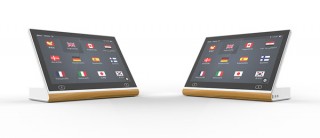 恵安、デジタルサイネージ機能を搭載した10インチ対面AI翻訳機「AD+TALK」を発売