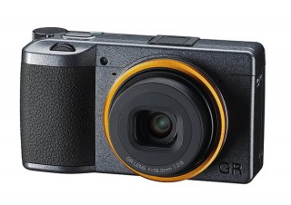 リコー、メタリックグレー塗装の「RICOH GR III Street Edition」を発売