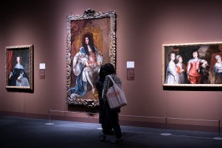 芸術の秋は美術館へ！編集部＆ライター注目の展覧会3選／第1回「ロンドン・ナショナル・ポートレートギャラリー所蔵 KING&QUEEN展―名画で読み解く 英国王室物語―」グッズやコラボメニュー情報も