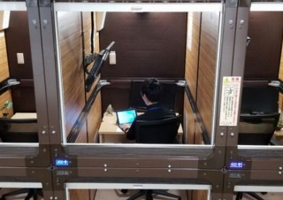 サンザ、「安心お宿新宿店」のカプセルルームをリノベしてコワーキングスペース開業