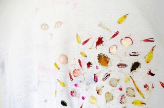“縫う”ことを表現手段としている若手作家の柵瀨茉莉子氏による個展「いのちを縫う」