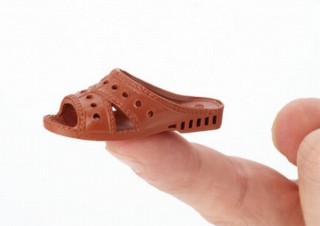 タカラトミー、便所サンダルをミニチュア化した「ベンサン(便所サンダル)コレクション」発売
