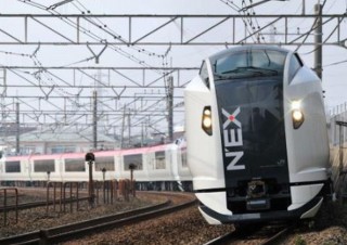 JR東、両国駅臨時ホームの成田エクスプレス車内をシェアオフィスにする実証実験発表