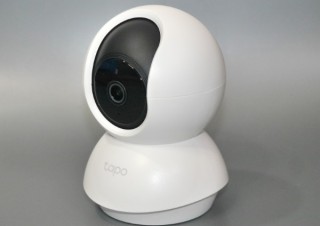 実売4千円台、パン・チルトやスケジュール録画にも対応したネットワークカメラ