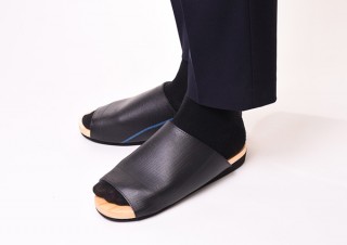 モンドデザイン、廃タイヤと国産ヒノキで作られたルームシューズを発売