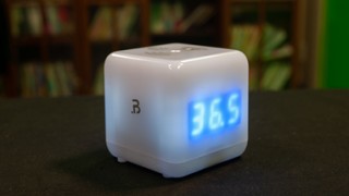 アクセスプログレス、手をかざすだけで検温できる赤外線放射温度計「dotCube」を発売