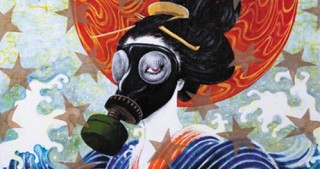 女性の肌に直接筆を走らせるアートワークを手掛けている東學氏の出版記念展が開催