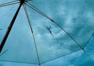 池袋・新宿・代々木駅で出会える！ 「天気の子」のビジュアルを再現できるレンタル傘