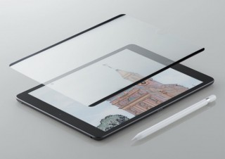 エレコム、紙のような描き心地を実現した「iPad用着脱式ペーパーライクフィルム」を発売