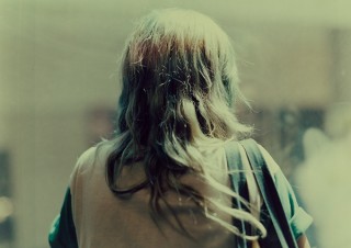 西洋と東洋の境目に視線を向けて活動しているJimi Franklin氏の写真展「Offering」